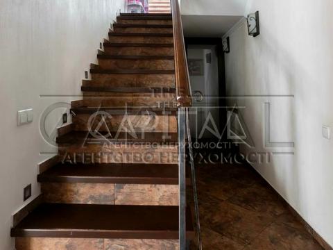 будинок за адресою Лугова