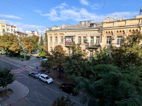 квартира за адресою Лисенка вул., 4