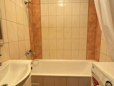 квартира за адресою Митрополита Шептицького вул., 3
