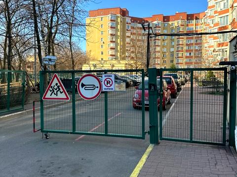 квартира за адресою Салютна вул., 1-Б