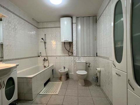 квартира за адресою Олександра Довженка вул., 14/1