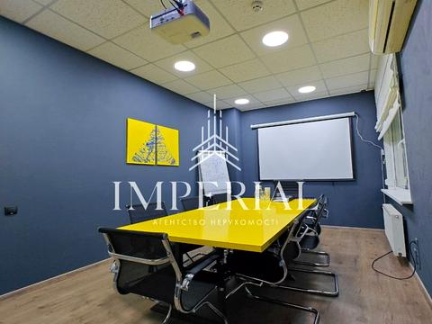 комерційна за адресою Олени Теліги вул., 5