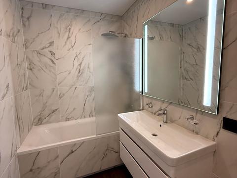 квартира за адресою Причальна вул., 14