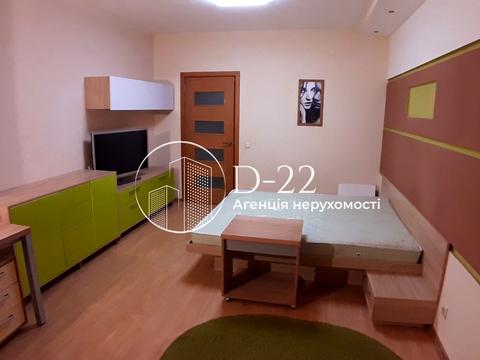 квартира за адресою Ревуцького вул., 7-В