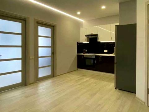 квартира за адресою Сахарова, 3