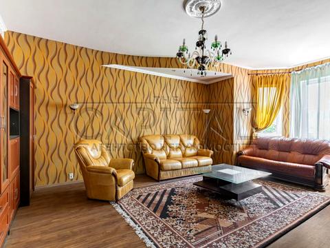 будинок за адресою Зоряна, 1