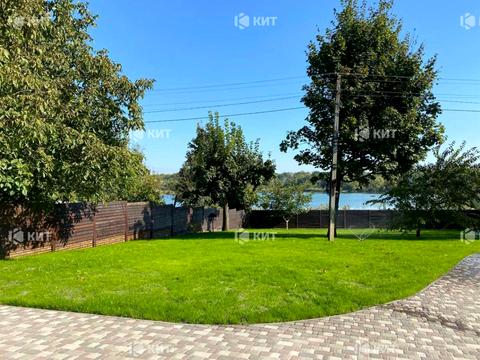 будинок за адресою Набережна