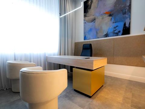 комерційна за адресою Богдана Хмельницького вул., 32