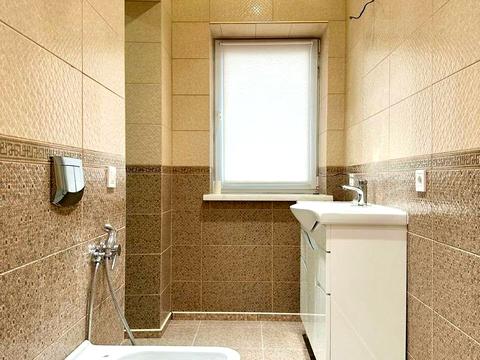 будинок за адресою Чорновола вул., 8