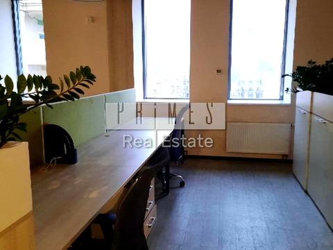 комерційна за адресою Велика Васильківська вул. (Червоноармійська), 100