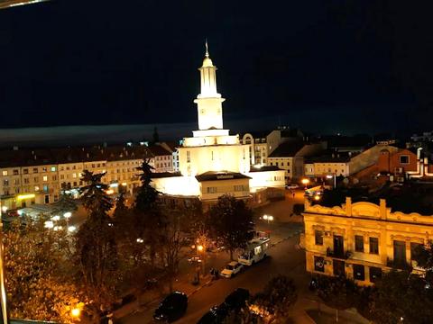 комерційна за адресою п.Ринок, 18