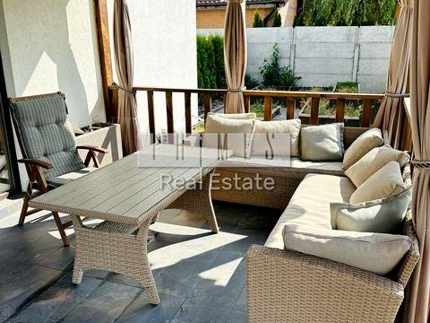 будинок за адресою Щаслива вул.