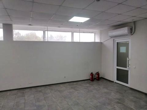 комерційна за адресою Данила Галицького вул. (Будьонного), 31