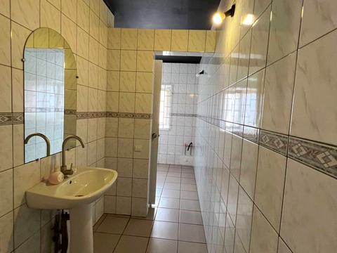 комерційна за адресою Ламана вул., 17