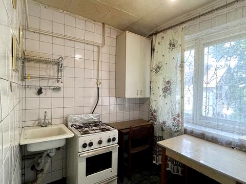 квартира за адресою Високовольтна вул., 8