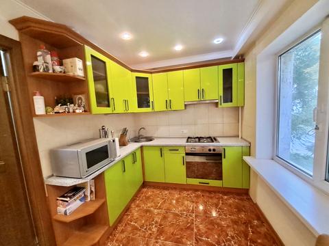 квартира за адресою Шкільна вул. (Героїв Сталінграда), 38