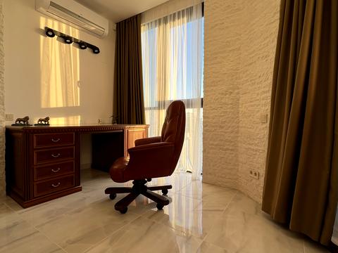 квартира за адресою Андрія Верхогляда вул. (Михайла Драгомирова), 14-А