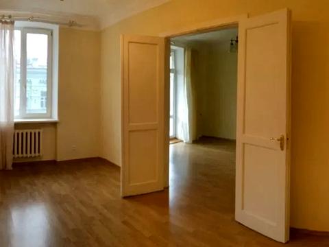 квартира за адресою Євгена Чикаленка вул. (Пушкінська), 2-4/7