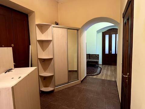 квартира за адресою Сергія Єфремова вул., 21