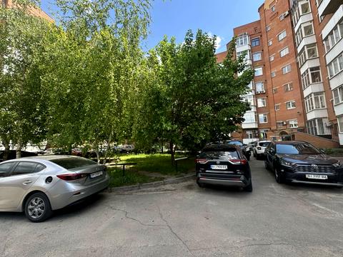 квартира по адресу Вячеслава Черновола ул., 2б