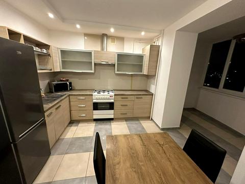 квартира по адресу Юнаківа, 8