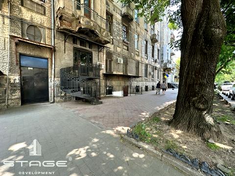комерційна за адресою Ніжинська вул., 64