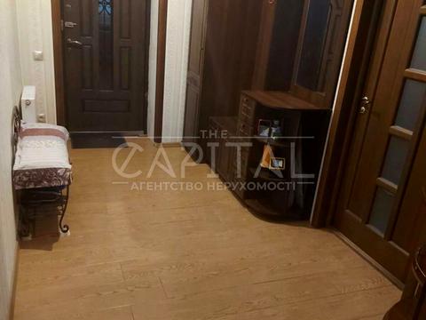 будинок за адресою Квітнева, 38