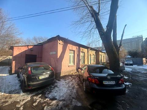 комерційна за адресою Чернігівська вул., 38/6