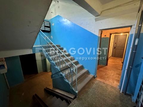 квартира за адресою Бережанська вул., 12