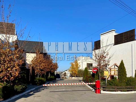 будинок за адресою вул. Сутінкова