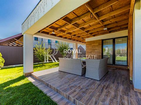 дом по адресу горіхова