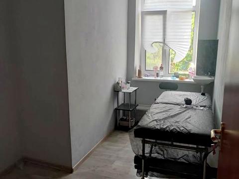 комерційна за адресою Авраменка вул., 33