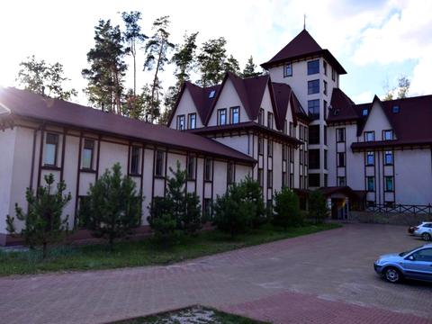 комерційна за адресою Берестейське шосе (Брест-Литовське), 8