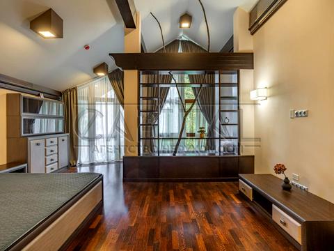 дом по адресу Паризька, 11