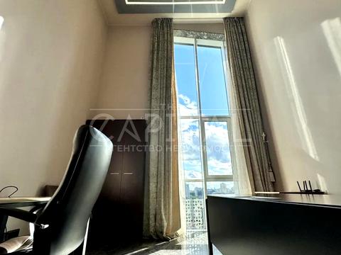 комерційна за адресою вул. Василя Липківського, 16