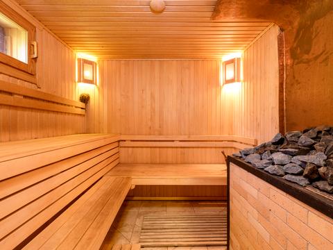 будинок за адресою смт. Козин, Козацька вул.