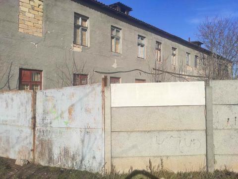 коммерческая по адресу Київська, 80а