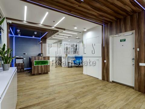 комерційна за адресою Михайла Грушевського вул., 9