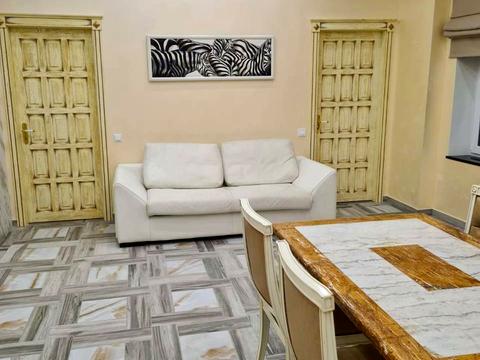 квартира за адресою Дмитра Яворницького просп. (Карла Маркса), 72