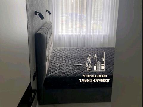 квартира за адресою Дніпровська набережна вул., 20-А
