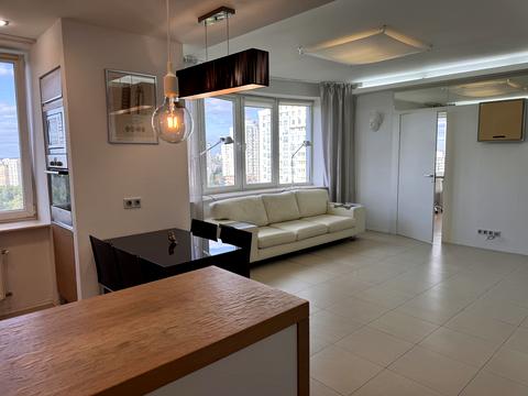 квартира за адресою Верховинна вул., 37