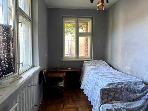 будинок за адресою Доманці