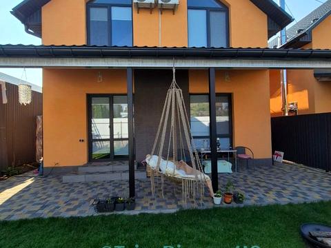 будинок за адресою Центральна вул.