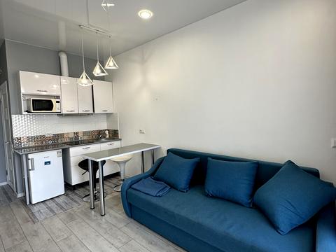 квартира за адресою Літературна вул., 8