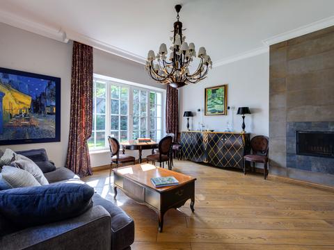 будинок за адресою смт. Козин, Козацька вул.