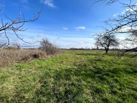 участок по адресу М. Стахівської