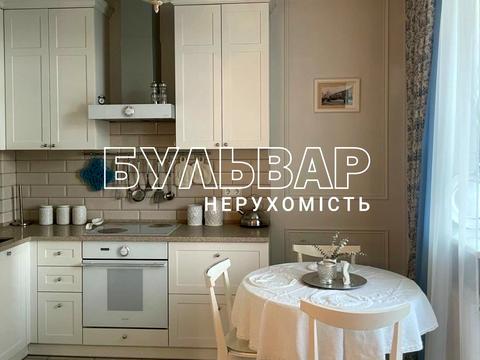 квартира по адресу Гвардейцев-Широнинцев ул., 33