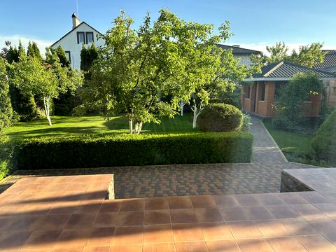 дом по адресу М'ятна, 10