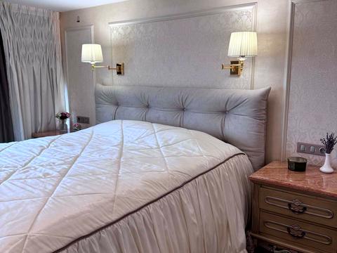 квартира за адресою Наддніпрянський просп. (50 років СРСР), 8