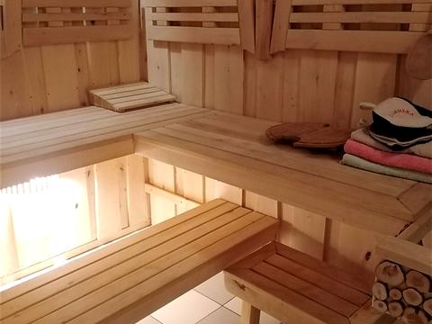 будинок за адресою с. Буки, Буки, 1